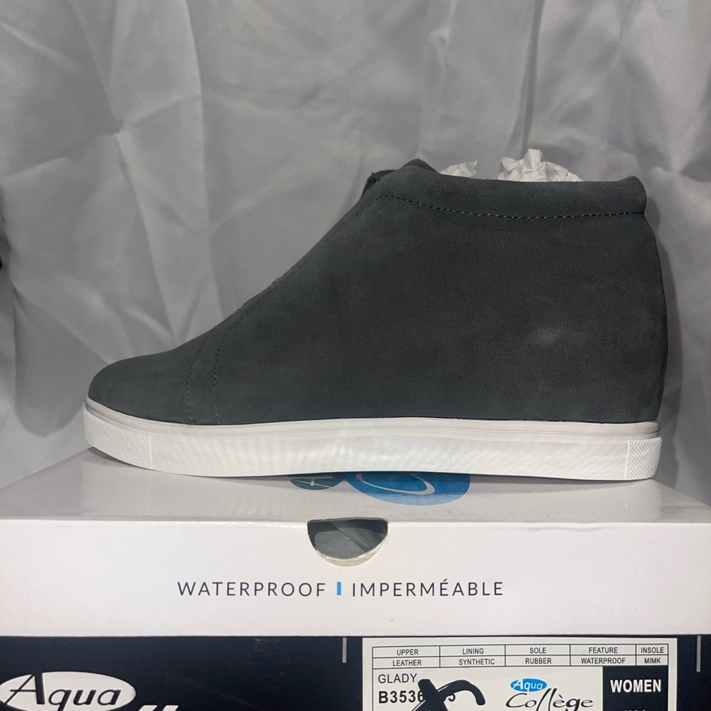 Aqua Women's Dark Gray Sneakers